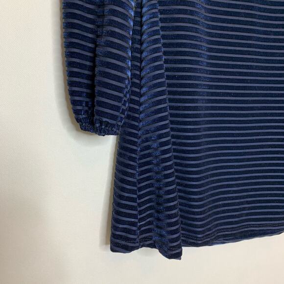 Lulus Ticket to Chic navy blue striped velvety dress size Extra Small XS NWT - Picture 7 of 15